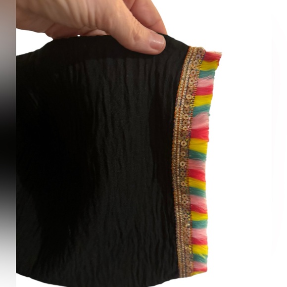 Embroidered black linen kimono - Picture 8 of 11